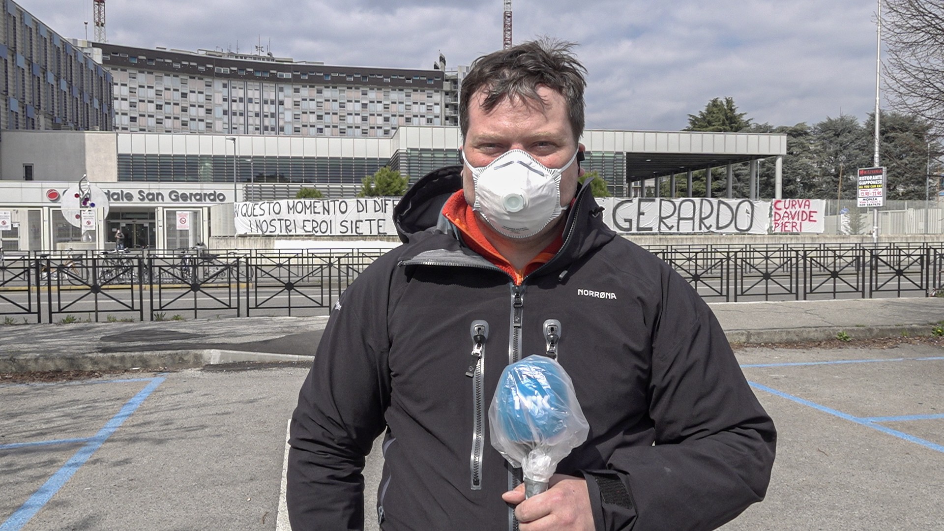 Mange kjenner igjen Bruland frå då han rapporterte direkte frå koronautbrotet i Europa. Foto: Nicola Zini