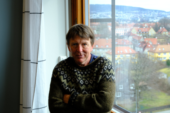 Helge Ryggvik meiner utvinning av mineral på havbotnen er uforsvarleg og lite lønsamt. Foto: Emil Askvik Hosøy / NPK